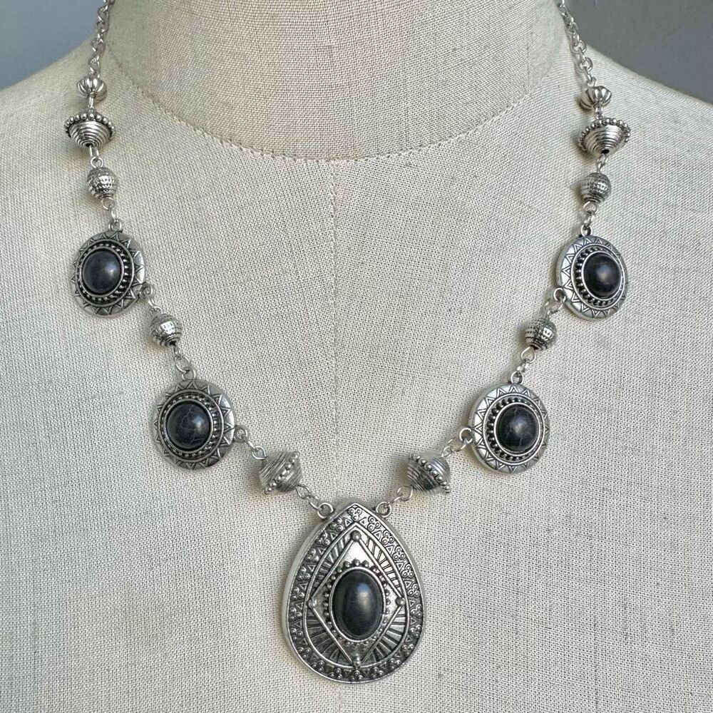 Black and silver tone silver statement necklace